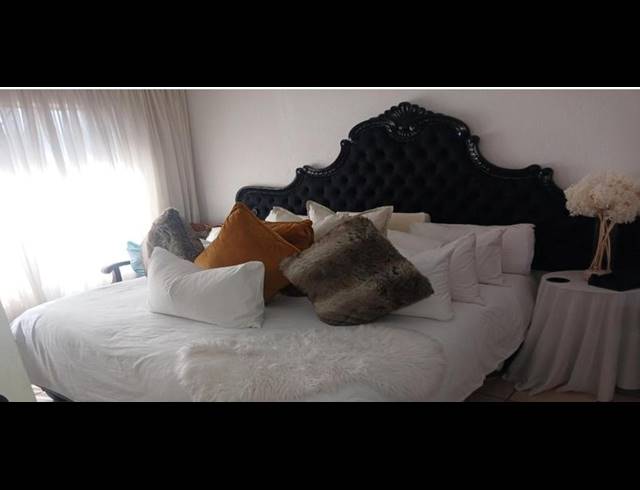 3 BEDROOM TOWNHOUSE FOR SALE IN MONDEOR